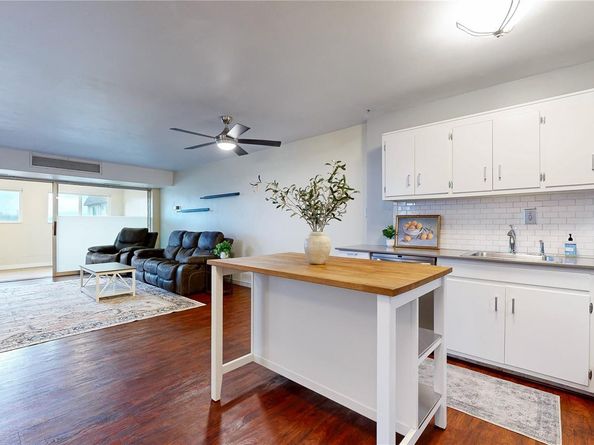 1121 Albion Street 601, Denver CO 80220