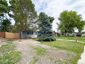 10025 W 8th Avenue, Lakewood CO 80215