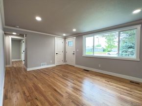 10025 W 8th Avenue, Lakewood CO 80215