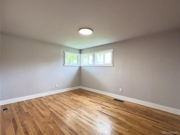 10025 W 8th Avenue, Lakewood CO 80215