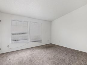 1514 S Ouray Circle B, Aurora CO 80017