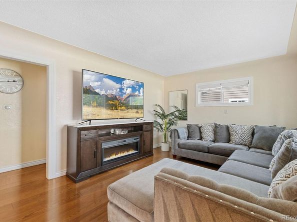 1381 S Perry Street, Denver CO 80219