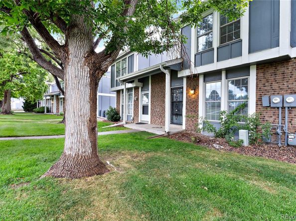 11906 E Canal Drive, Aurora CO 80011
