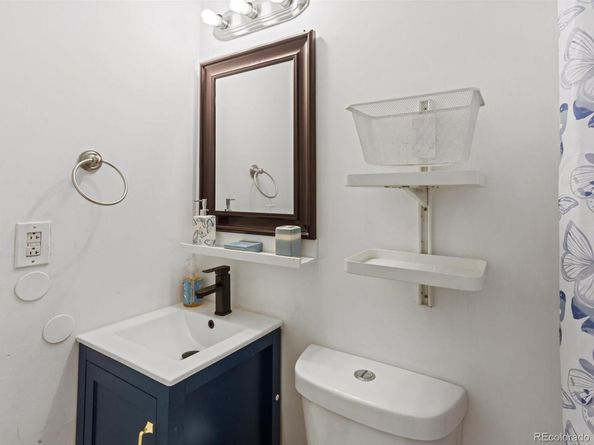 Undisclosed Address #9422281, Aurora CO 80010