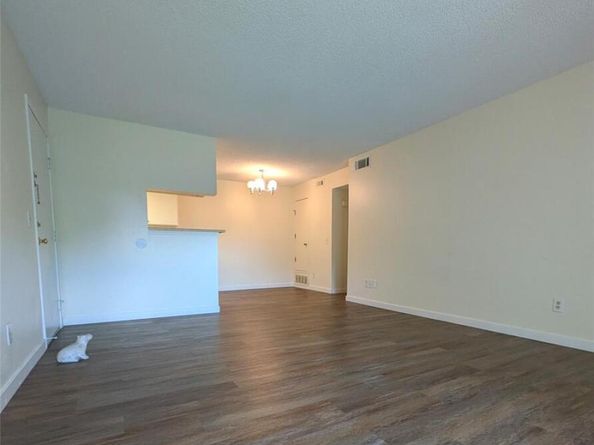 8555 Fairmount Drive J, Denver CO 80247