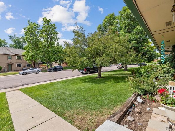 7711 W GLASGOW Place, Littleton CO 80128