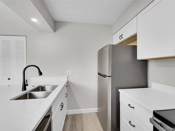 7309 W Hampden Avenue 201, Lakewood CO 80227