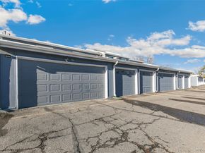 143 Oakland Court, Aurora CO 80011