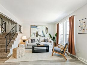 143 Oakland Court, Aurora CO 80011