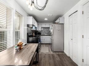 1505 S Ouray Circle D, Aurora CO 80017