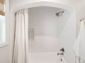 1130 N Monaco Parkway, Denver CO 80224