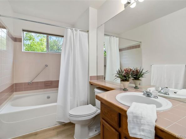 2136 S Scranton Way, Aurora CO 80014