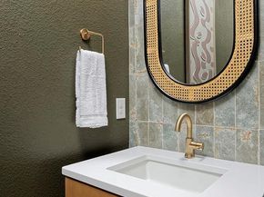 2866 S Machbeuf Court, Denver CO 80236
