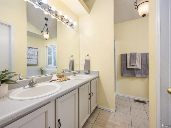 18899 E Whitaker Circle, Aurora CO 80015