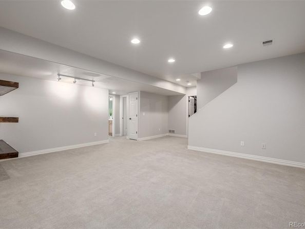 1011 S Valentia Street 30, Denver CO 80247