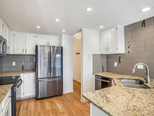 2060 E Phillips Lane, Centennial CO 80122