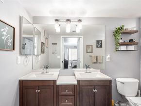 8705 W Berry Avenue 204, Littleton CO 80123