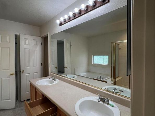 20715 E 39th Avenue, Denver CO 80249