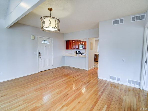 7857 S University Way, Centennial CO 80122