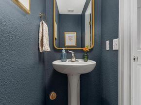 18869 E 52nd Avenue, Denver CO 80249