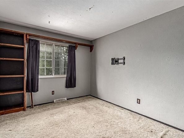 18206 E Loyola Drive, Aurora CO 80013