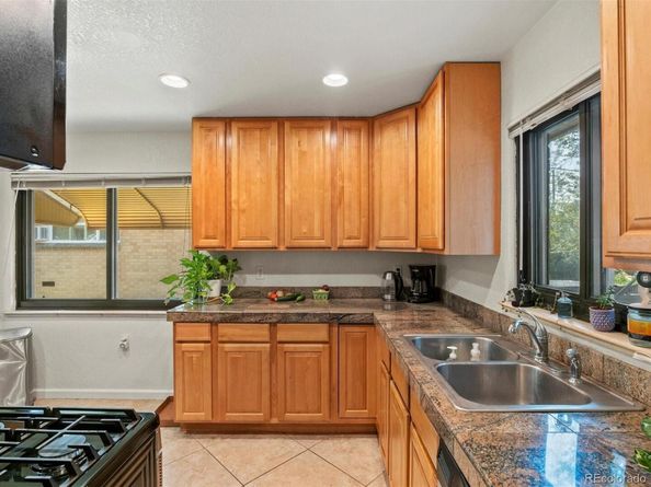 2321 Jamaica Street, Aurora CO 80010