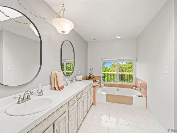 5561 S Telluride Court, Centennial CO 80015