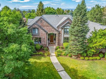 4170 E Linden Lane
