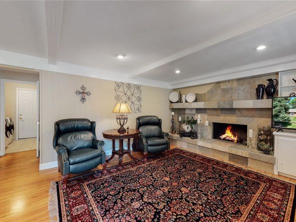 Undisclosed Address #6503860, Littleton CO 80128