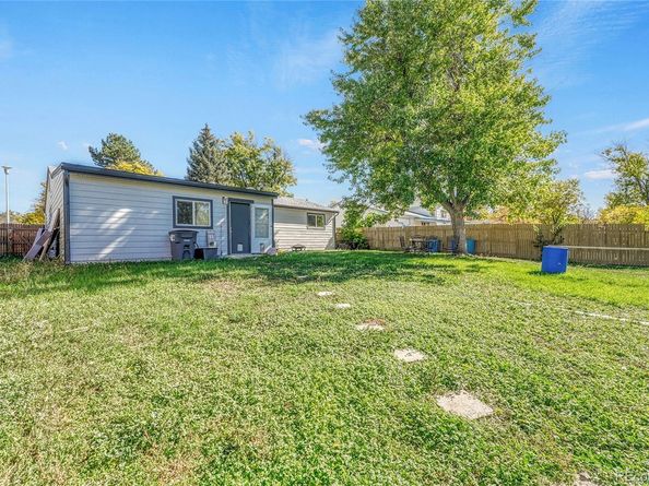 841 S Oakland Street, Aurora CO 80012