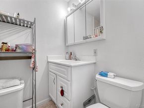 841 S Oakland Street, Aurora CO 80012