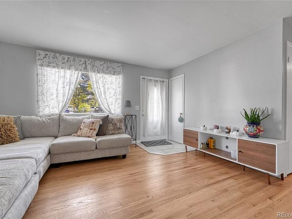 841 S Oakland Street, Aurora CO 80012