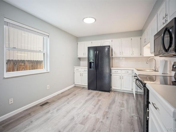 7659 S Holland Way, Littleton CO 80128