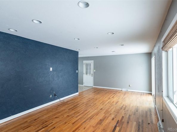 1207 S Kendall Court, Lakewood CO 80232