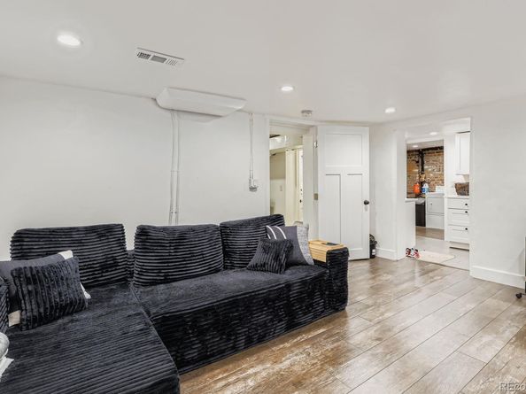 854 N Clarkson Street, Denver CO 80218