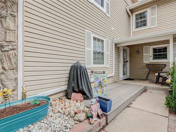 2784 S Heather Gardens Way, Aurora CO 80014