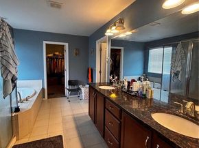 Undisclosed Address #4939514, Aurora CO 80015