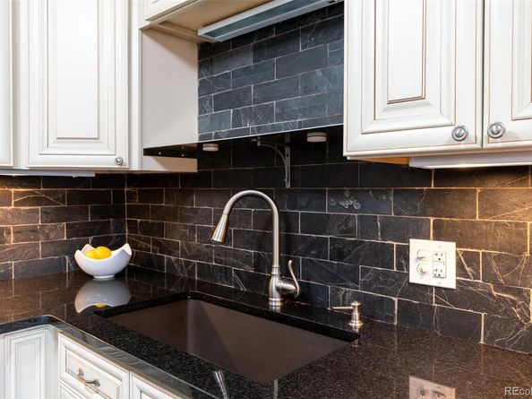 650 S Alton Way 10C, Denver CO 80247