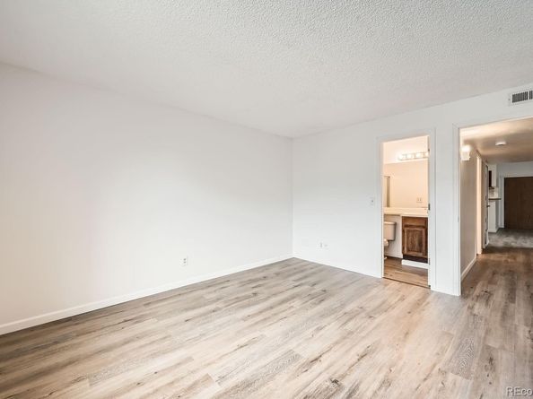 Undisclosed Address #4848812, Aurora CO 80017