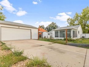 20601 E Buchanan Drive, Aurora CO 80011