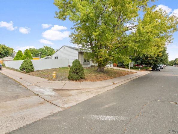 20601 E Buchanan Drive, Aurora CO 80011