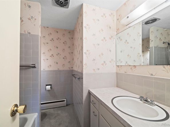 11820 W 30th Place, Lakewood CO 80215