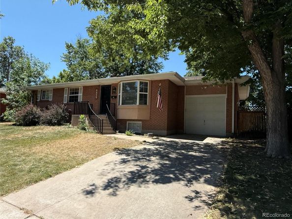 6859 S Foresthill Street, Littleton CO 80120