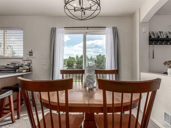 2039 Espana Way, Aurora CO 80011