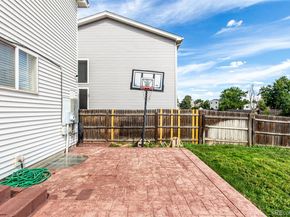 2039 Espana Way, Aurora CO 80011