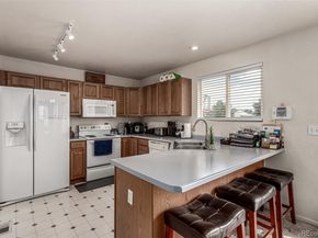 2039 Espana Way, Aurora CO 80011