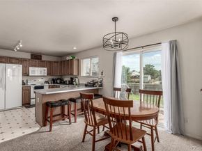 2039 Espana Way, Aurora CO 80011