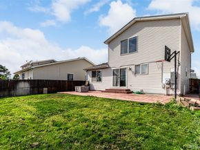 2039 Espana Way, Aurora CO 80011