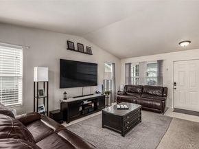 2039 Espana Way, Aurora CO 80011