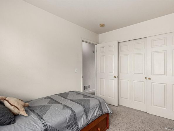 2039 Espana Way, Aurora CO 80011